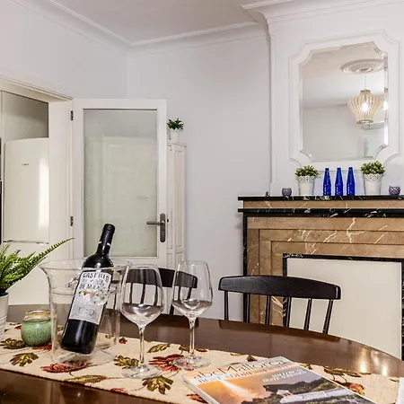 Yourhouse Magdalena Willa *